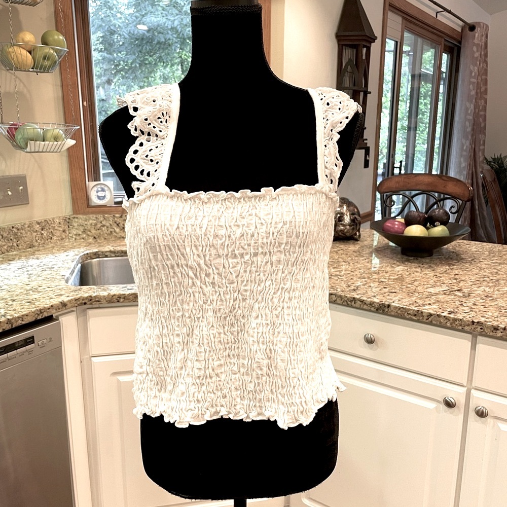 Anthropologie eri + ali white smocked top with cute eyelet sleeves.  (JJ175)